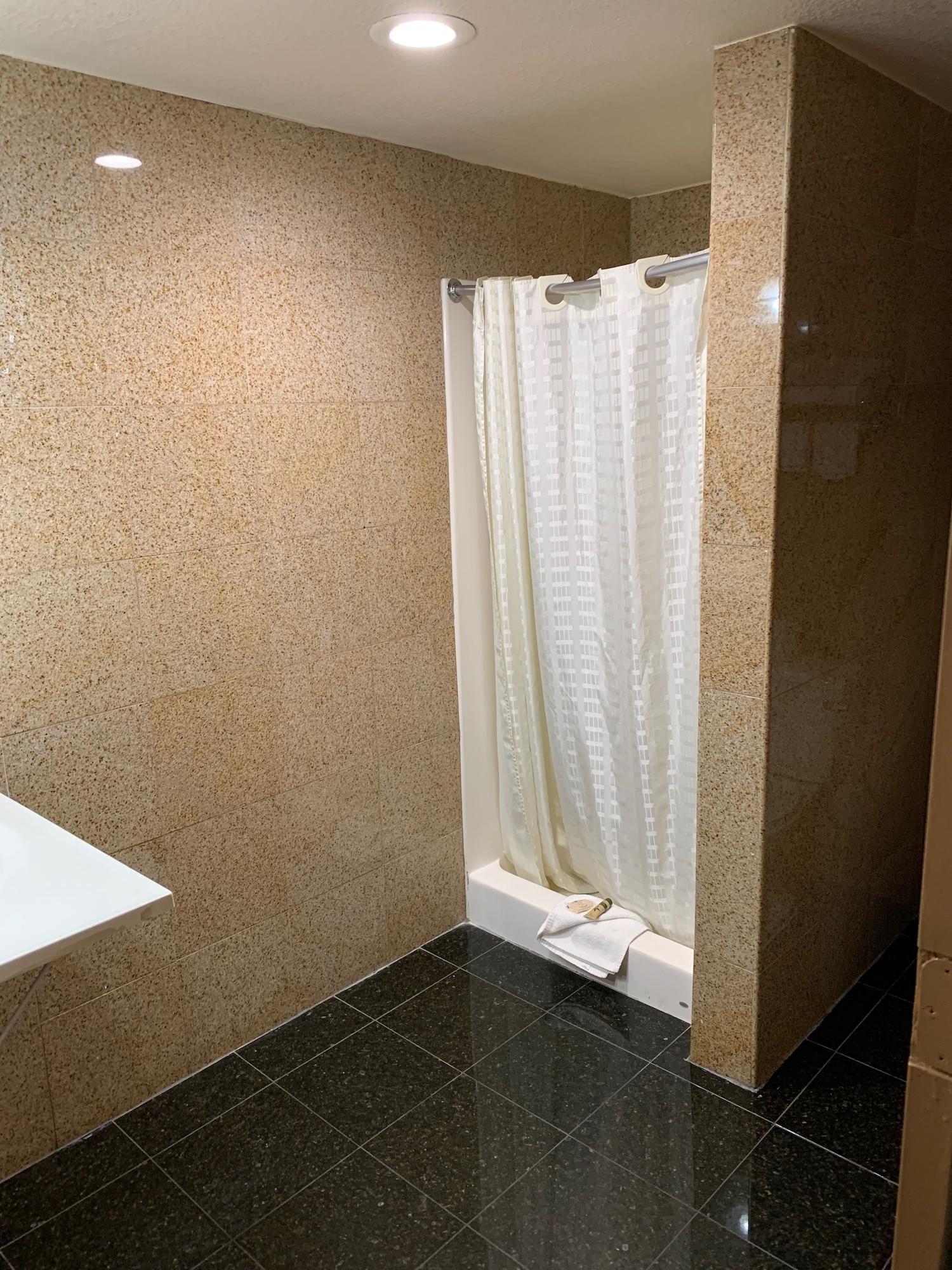 Express Inn & Suites Ontario Airport Bagian luar foto