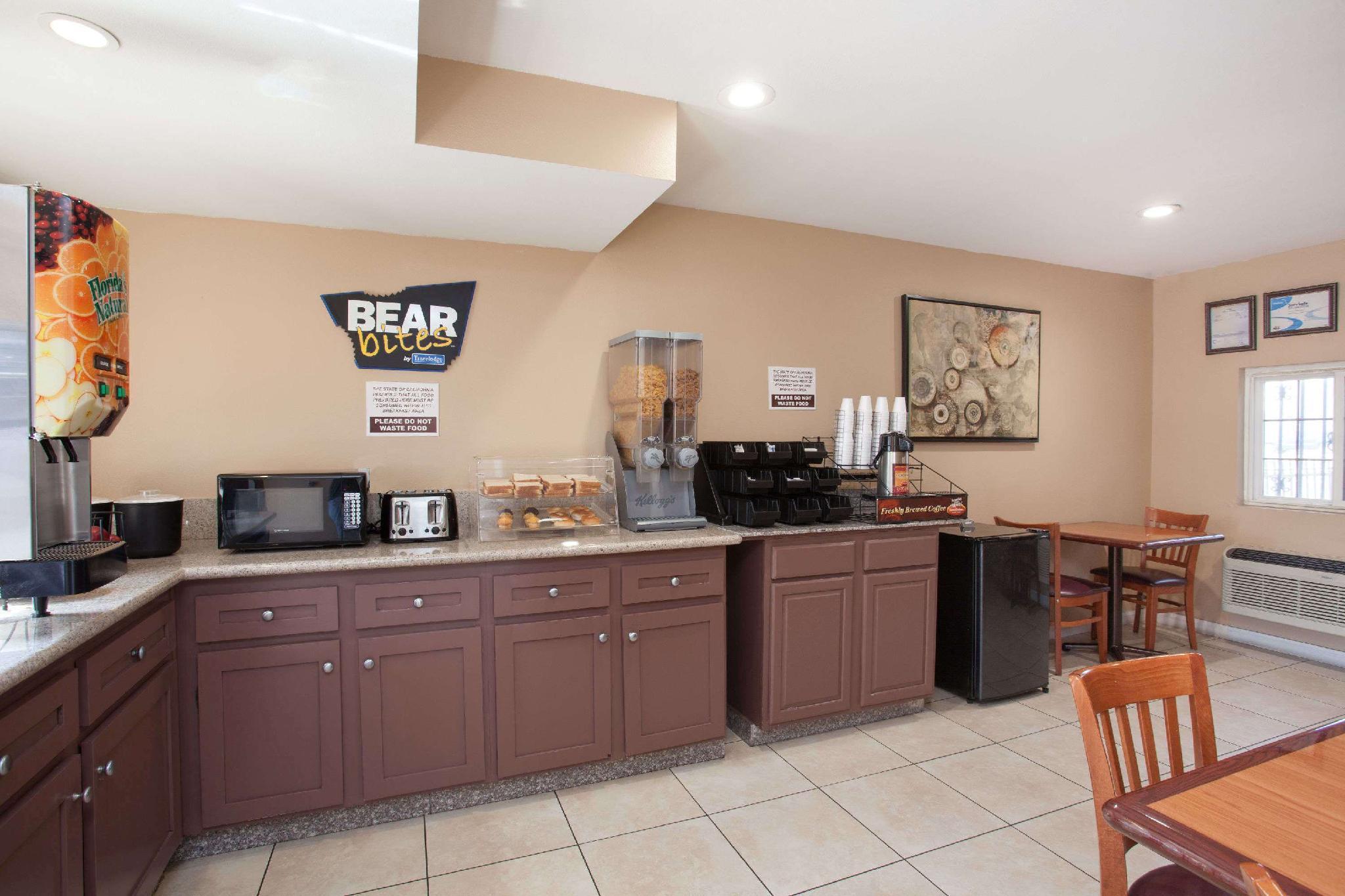 Express Inn & Suites Ontario Airport Bagian luar foto