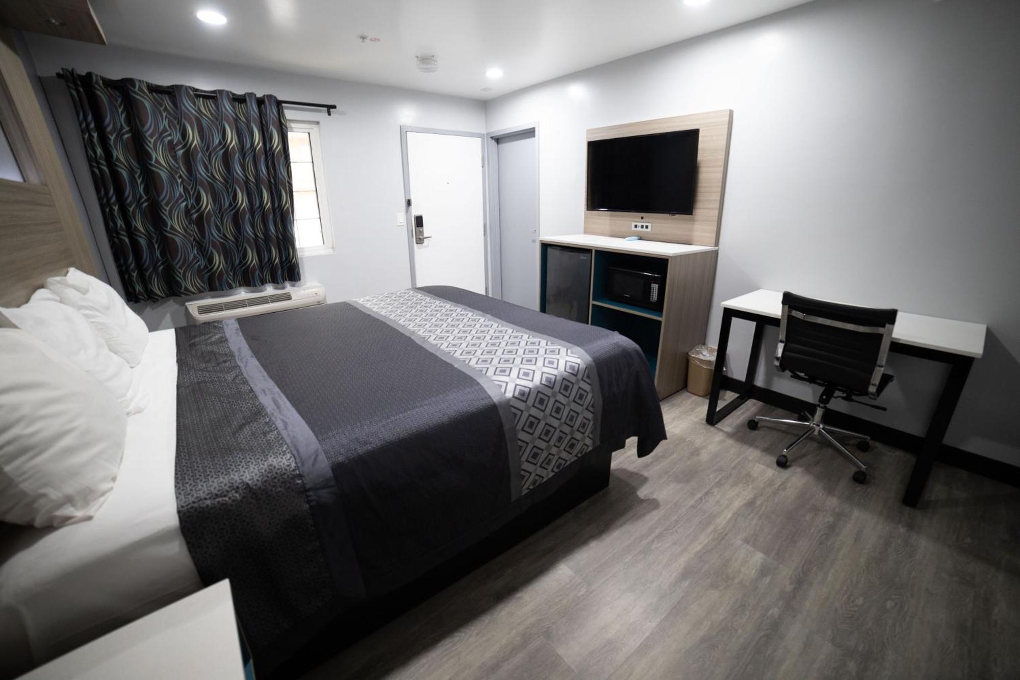 Express Inn & Suites Ontario Airport Bagian luar foto