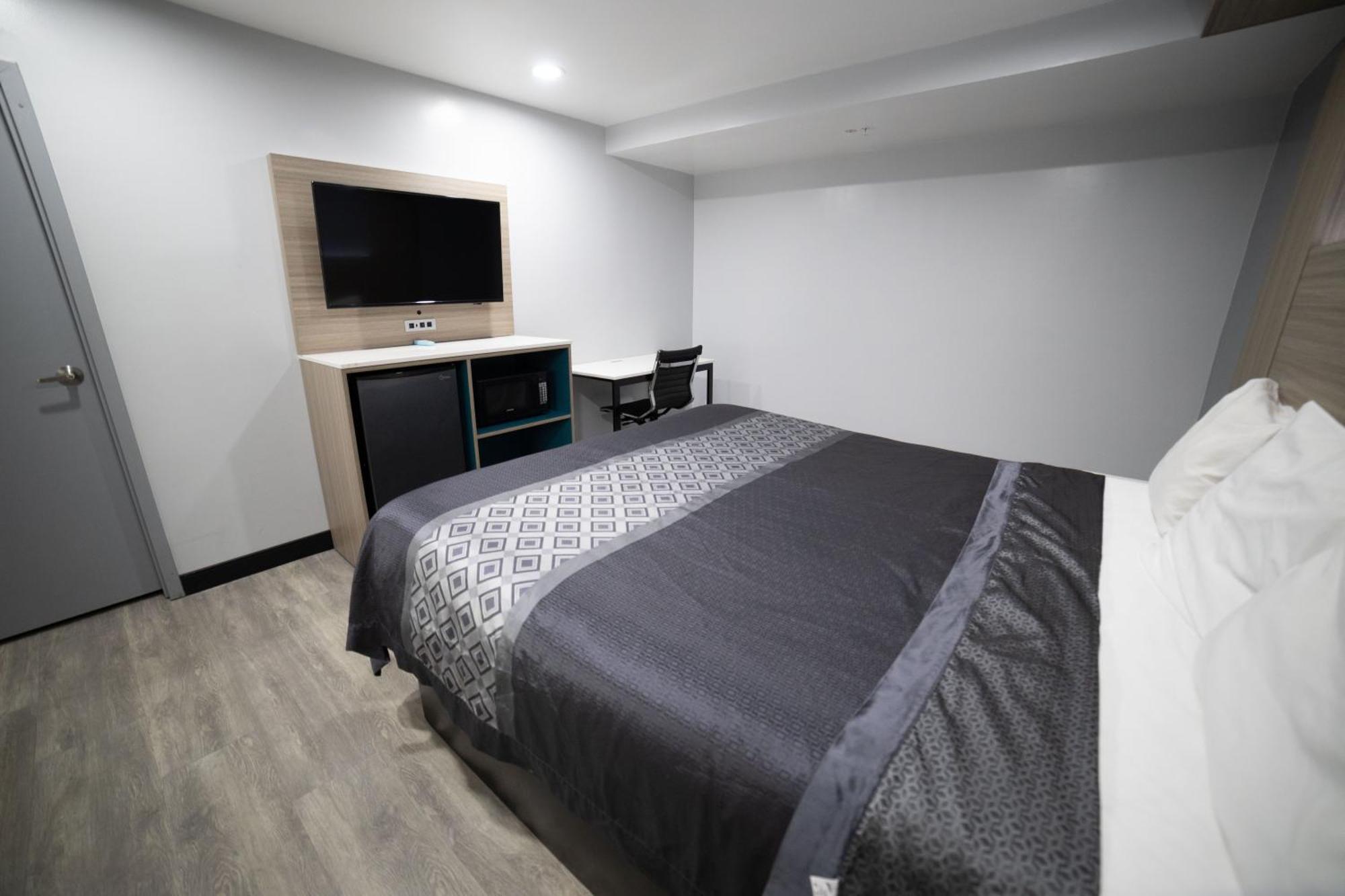 Express Inn & Suites Ontario Airport Bagian luar foto