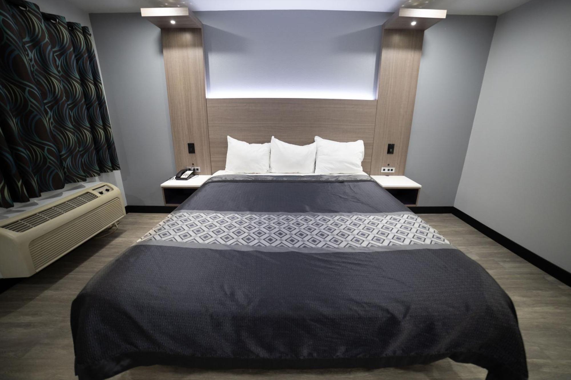 Express Inn & Suites Ontario Airport Bagian luar foto